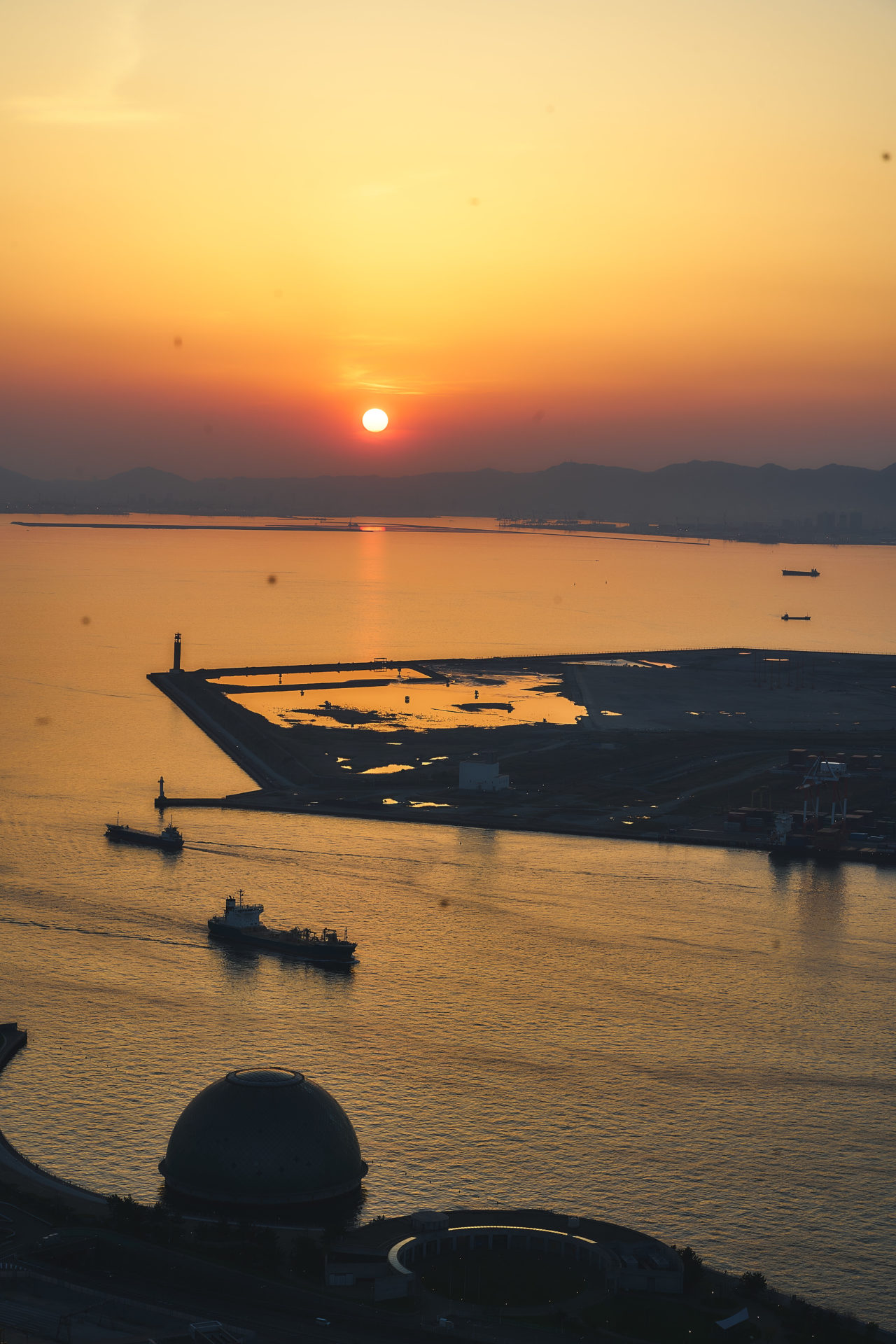 大阪湾 陽が沈んだ後の夕景 – フリー（無料）写真素材 ダウンロード blue-green